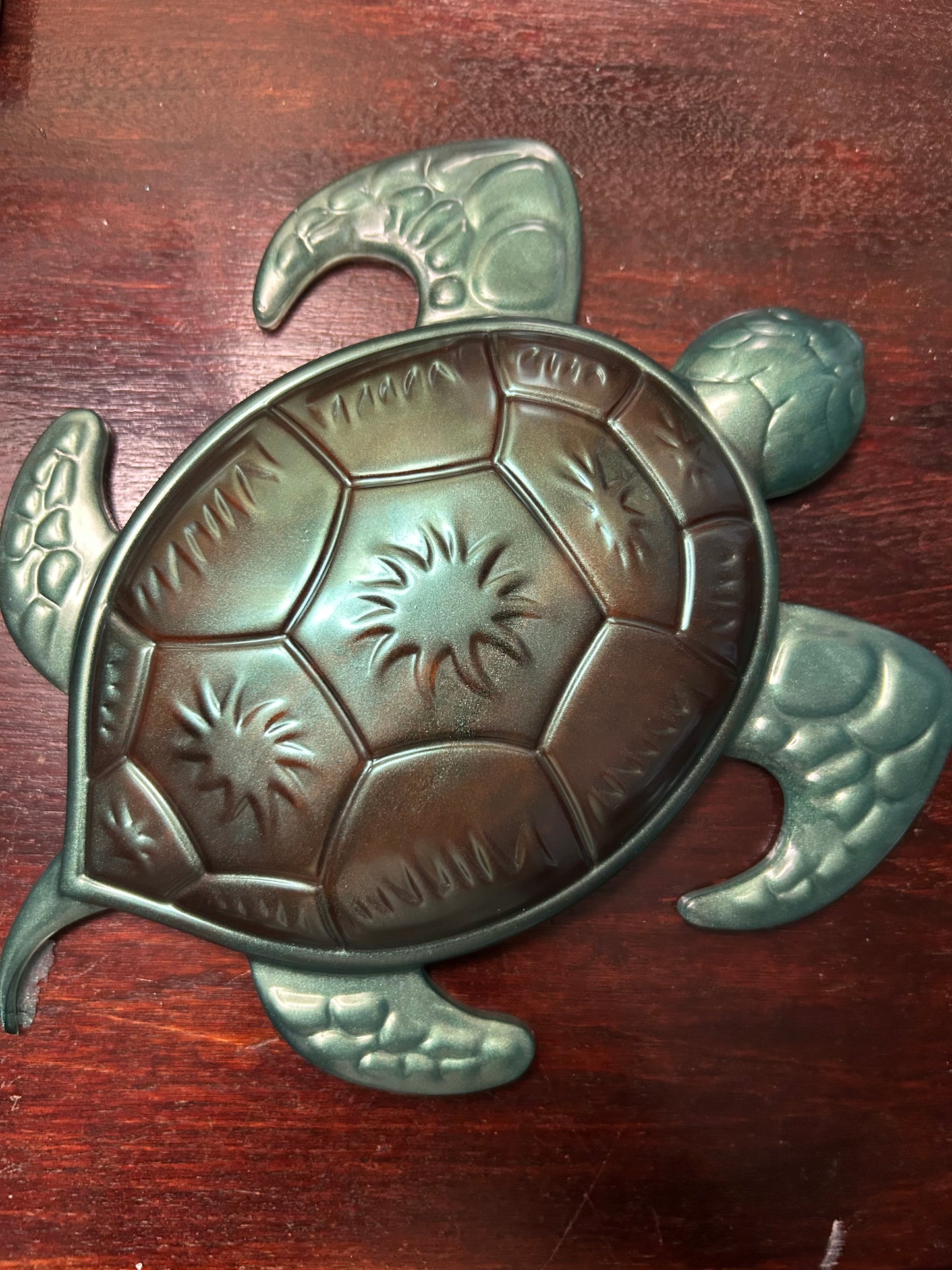 Ocean Calm - Sea Turtle Resin Art (green/brown)