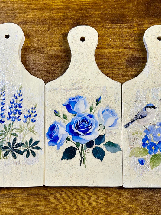 Blue and white floral transfers on mini cutting boards.